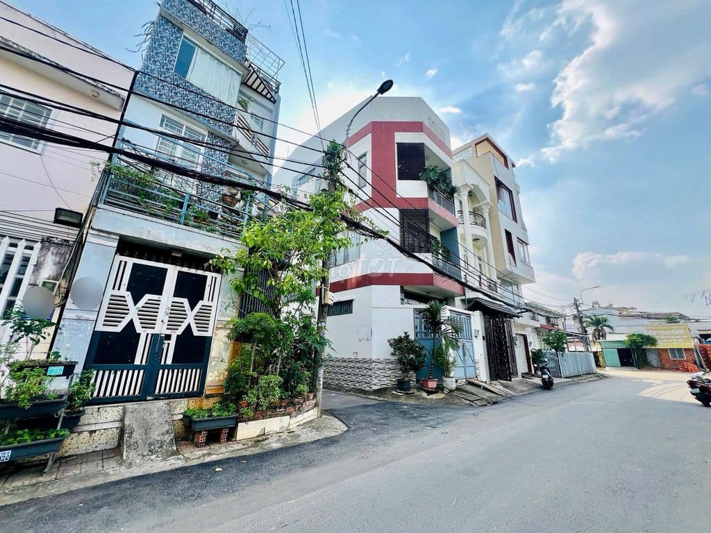 ĐẤT VỊ TRÍ ĐẸP_HẺM 10M_SÁT SÔNG SÀI GÒN MÁT MẺ_KẾ PHẠM VĂN ĐỒNG_5x24m