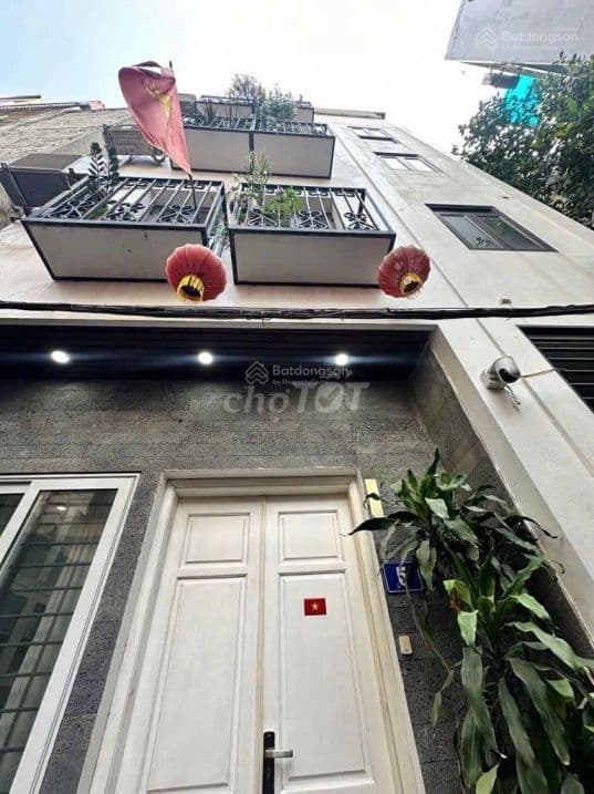 BÁN NHÀ 5 TẦNG PHỐ TRỊNH CÔNG SƠN - VIEW HỒ TÂY