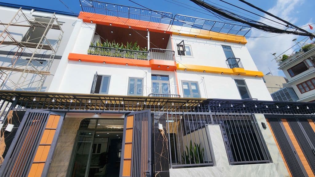 Gần chợ minh phát, Tx22, Q12 - 7mx10m – 4pn có phòng ngủ dưới trệt