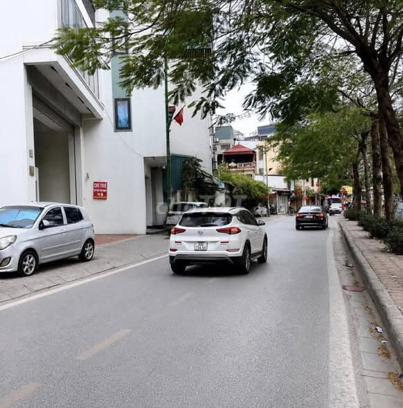 bán nhà 5 tầng Trương Định giá nhỉnh 7 tỷ