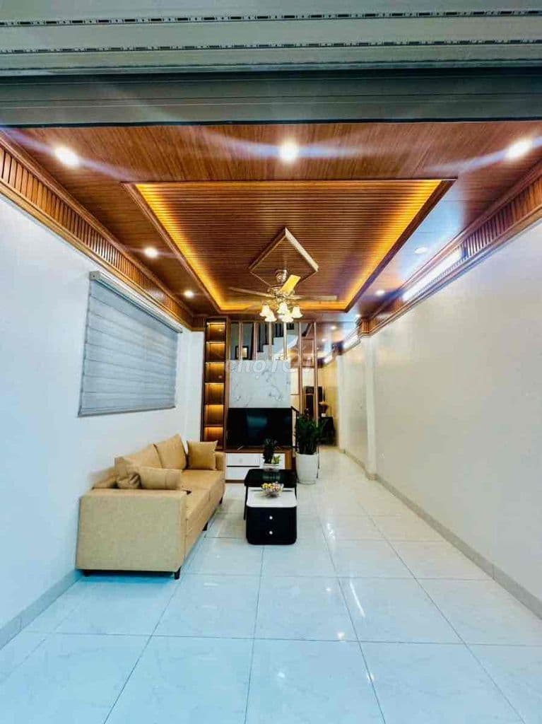 Mê ly, nhà đẹp Thái Hà, ngõ thông, sát phố, 50m oto đỗ, ở ngay, 41mx4T