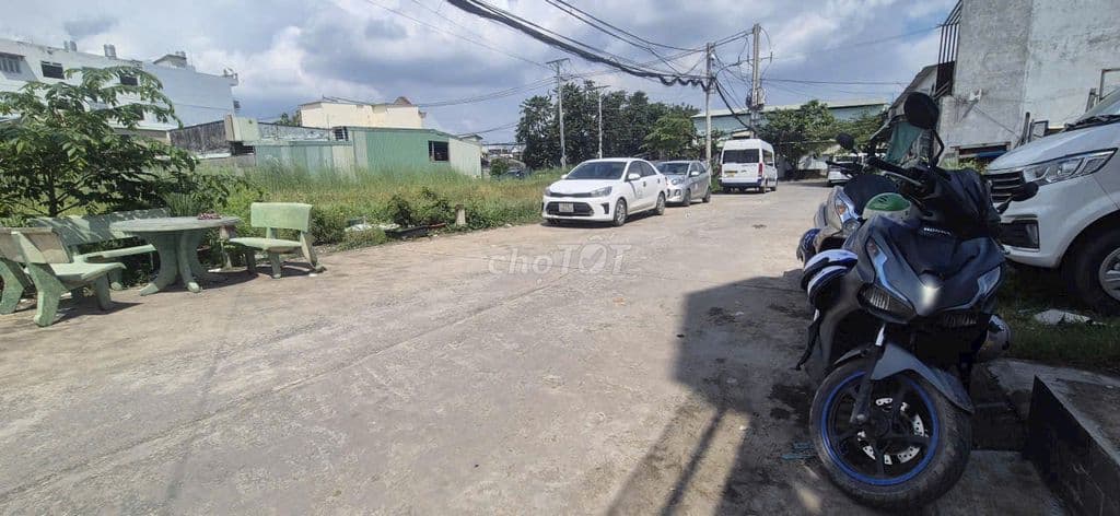 Đất sổ hồng tại Thạnh Lộc 15,(4x15,5)m, 62m2 đường 7m đẹp khu đồng bộ