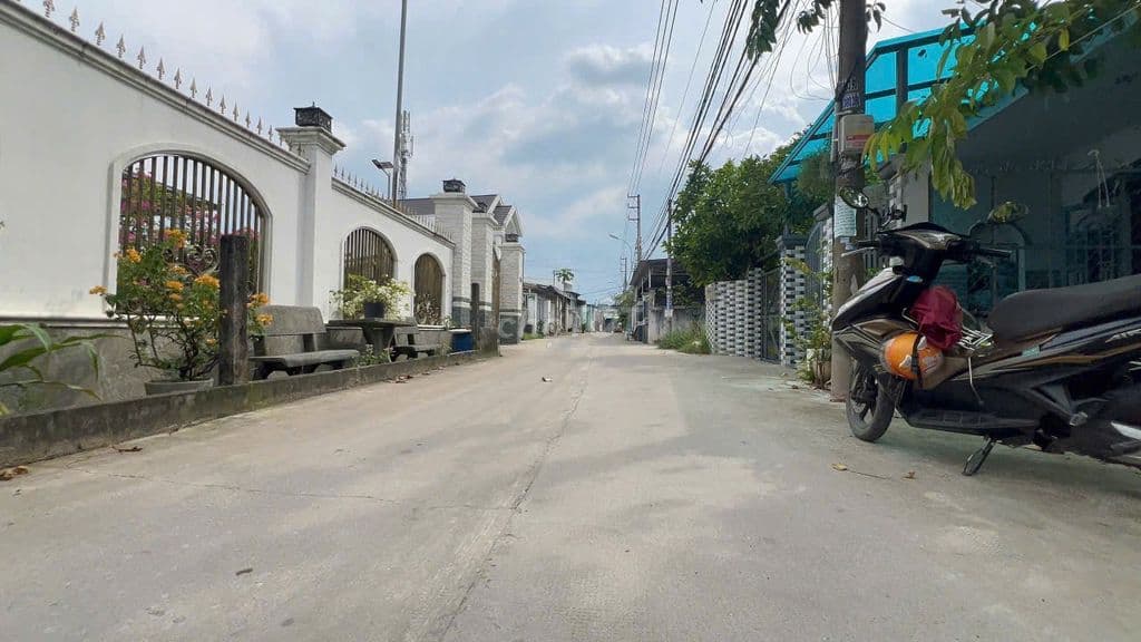 Đất 8x38 có 120m2 đất ở hẻm xe hơi xẹc Nguyễn Thị Sáng - Ảnh 2