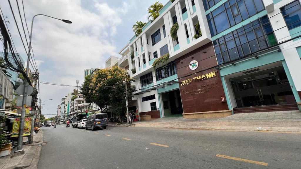 NHÀ 150m2 (5.3X29.5m) MẶT TIỀN CAO VĂN LẦU NGAY NHỰA HIỆP THÀNH Q.6