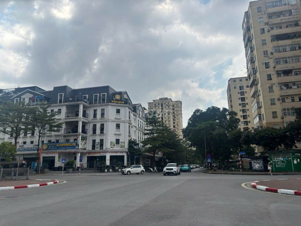 Chính chủ bán chung cư KĐT Nam Trung Yên, 60m2,2N, full nội thất - Ảnh 3