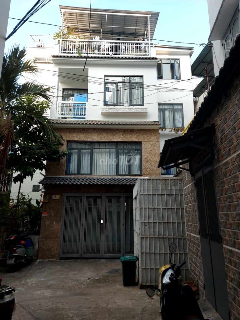 Nhà Kinh Doanh