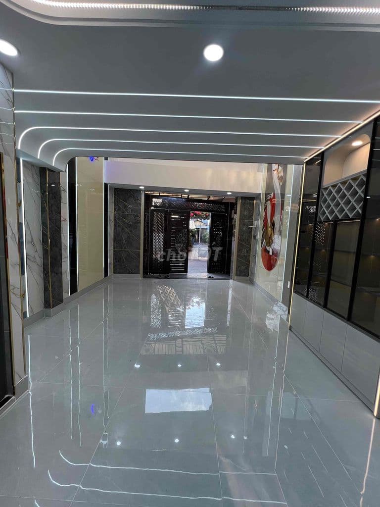 Nhà Hxh 6 thông tmt2a dt 4,3x9 trệt 2 lầu giá 5.1 tỷ gần ubnd phường - Ảnh 2