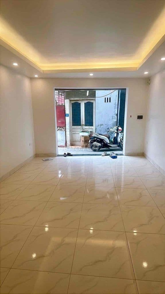 Hơn 70tr/m2 có nhà mới sát phố Định Công Hạ-48m*4T;MT4m;4N;3VS - Ảnh 2