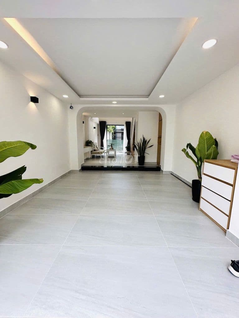 NHÀ MỚI GÒ VẤP, 5 TẦNG FULL NỘI THẤT - 2 MẶT HẺM, XE HƠI NGỦ TRONG NHÀ