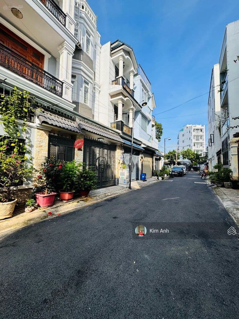 BÁN GẤP NHÀ 3 TẦNG NGAY ĐƯỜNG VÕ VĂN NGÂN, HOÀN CÔNG ĐẦY ĐỦ, KIÊN CỐ