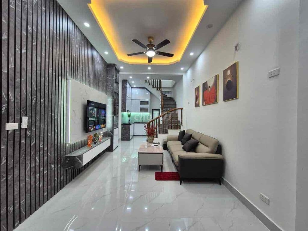 Phải nhanh, nhà đẹp Pháo Đài Láng, ngõ nông, gần oto, 2 thoáng, 39mx4T - Ảnh 2