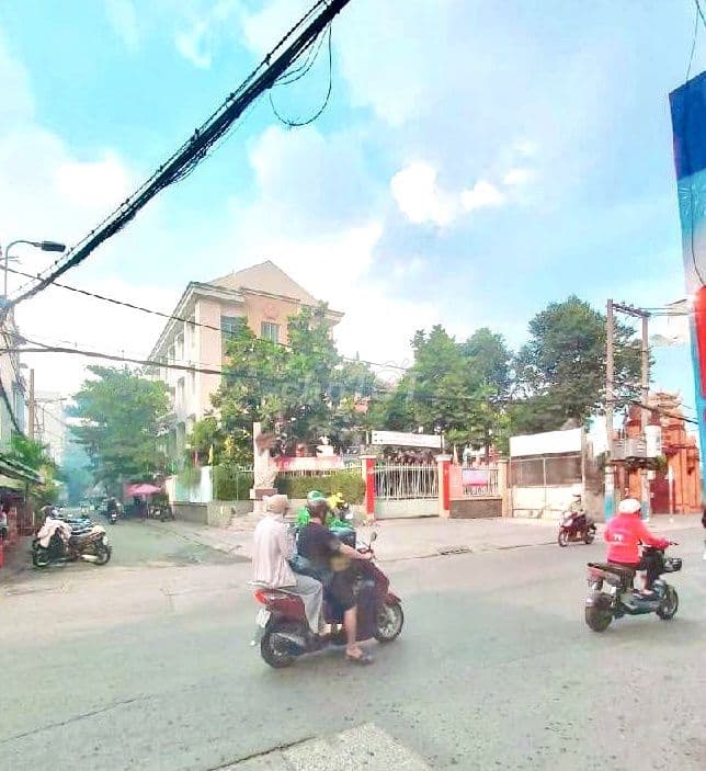 Siêu hiếm bàn lô đất đẹp 70m2 (5m x 14m) - Bùi Đình Túy - Chỉ 92tr/m2 - Ảnh 3