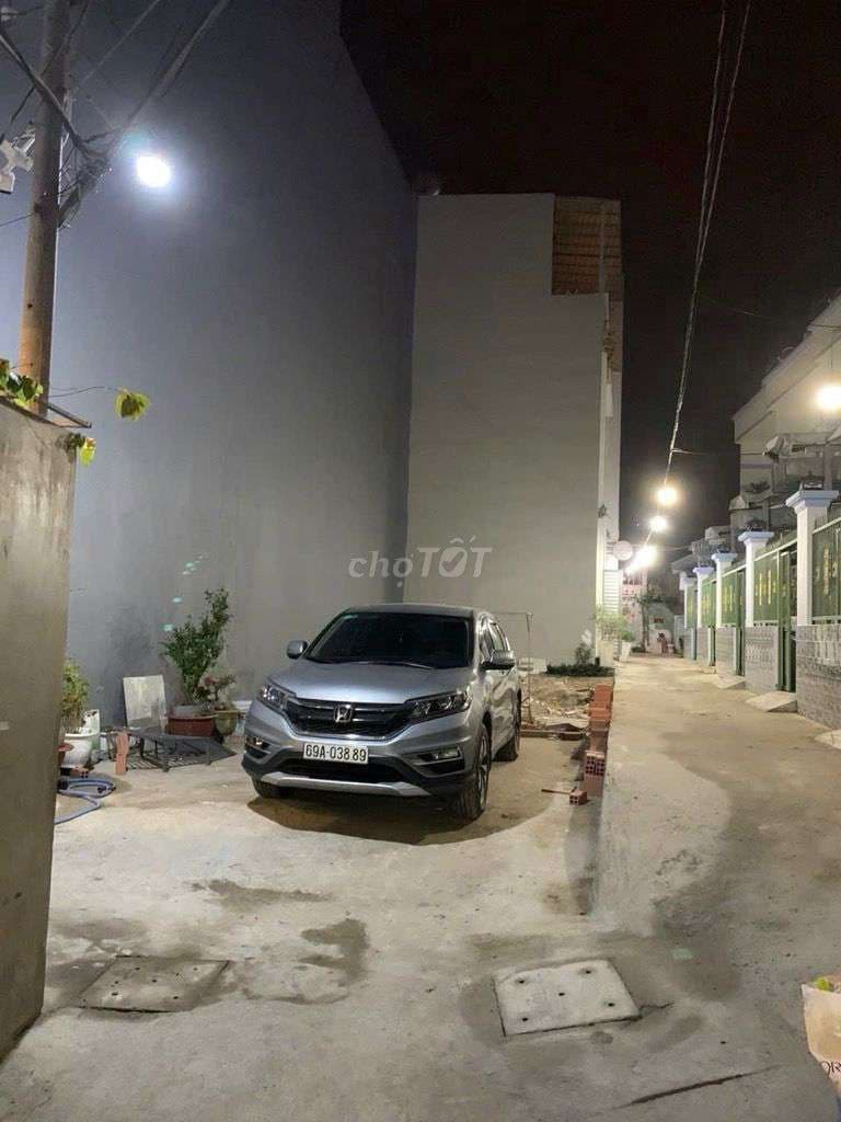 bán đất hiện hữu 50 M ra đường huỳnh tấn phát đường xe hơi gần