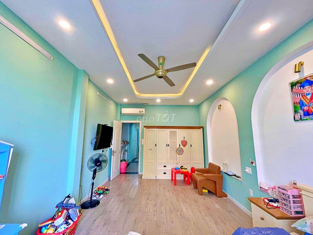 Bán Nhà 4 Tầng Đường 10m, khu dân trí, tiện ích đầy đủ, Giáp Hiệp Bình - Ảnh 2