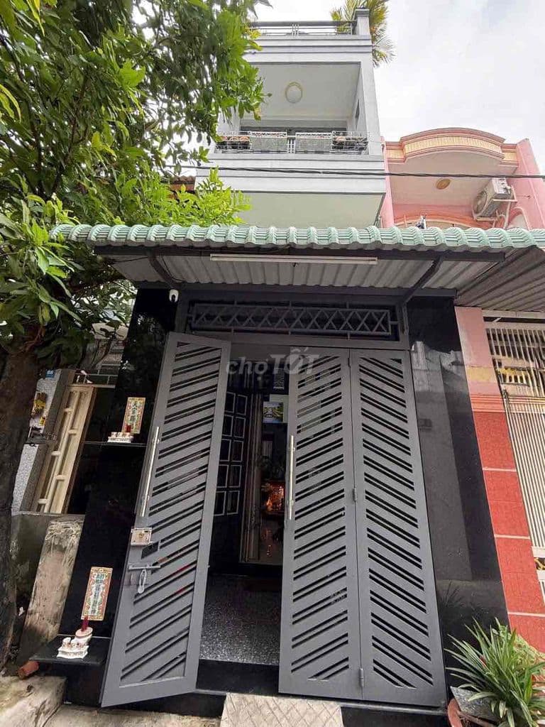 Bán nhà 4 tầng hẻm xe hơi sát MT Nguyễn Duy P10Q8