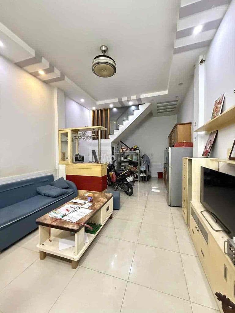CHỈ NHỈNH 4 TỶ(4*10M ) HẺM XE TẢI KHÔNG LỘ GIỚI TẠIP15. TÂN BÌNH - Ảnh 2
