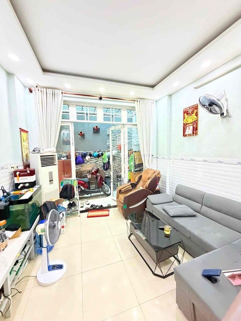 5.15 TỶ NHÀ 4 TẦNG 4*11M - SỔ CN ĐỦ - ĐƯỜNG TRẦN THÁI TÔNG- P15- TB