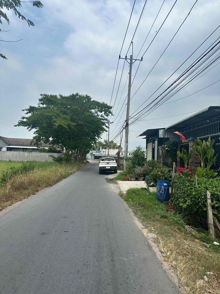 lô đất làm nhà xưởng 3000m2 có 1100m2 thổ cư