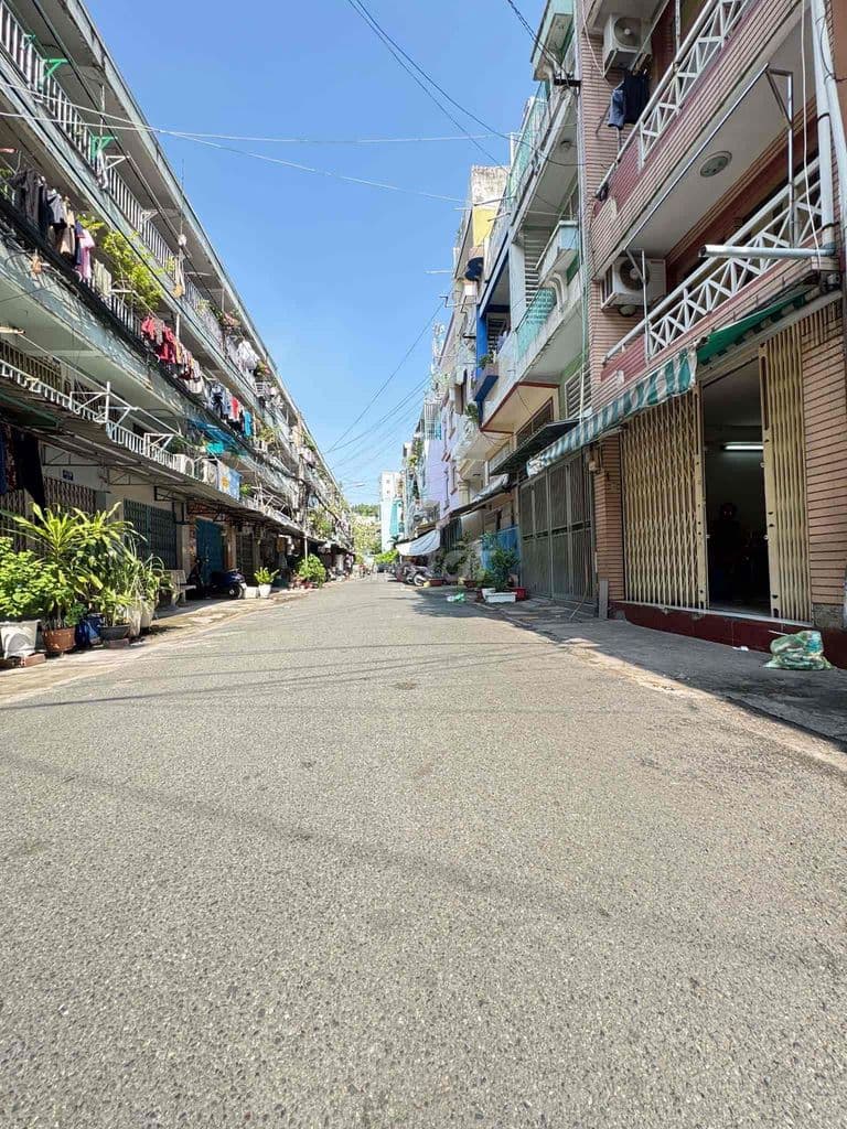 HẺM XE HƠI TRÁNH THÔNG ĐƯỜNG SƯ VẠN HẠNH, QUẬN 10 - ĐANG CÓ THUÊ 12tr/