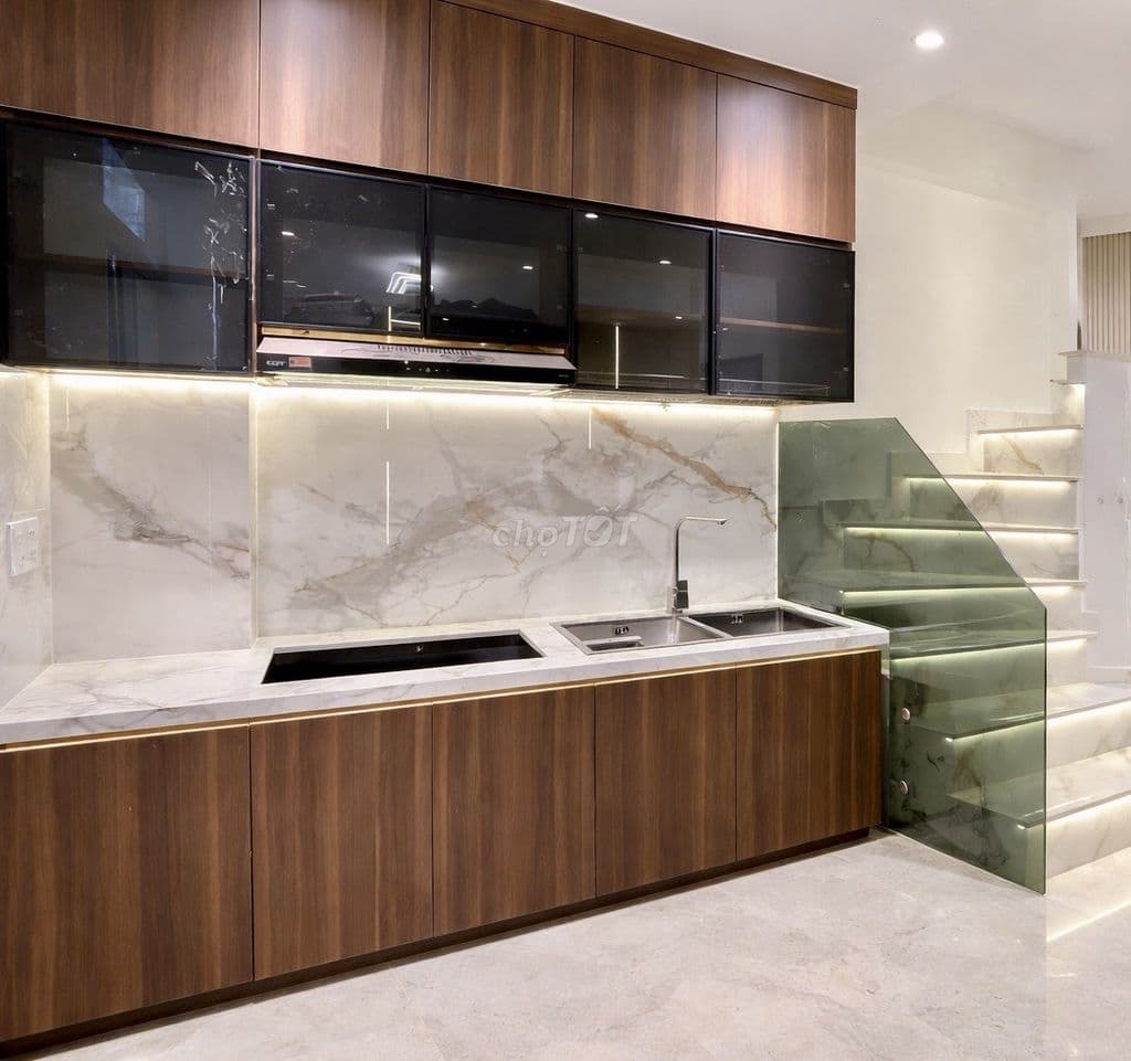 BÁN NHÀ ĐƯỜNG D9 TÂY THẠNH TÂN PHÚ 3 TẦNG 21m2(5x4.2) FULL NT 3,65T TL