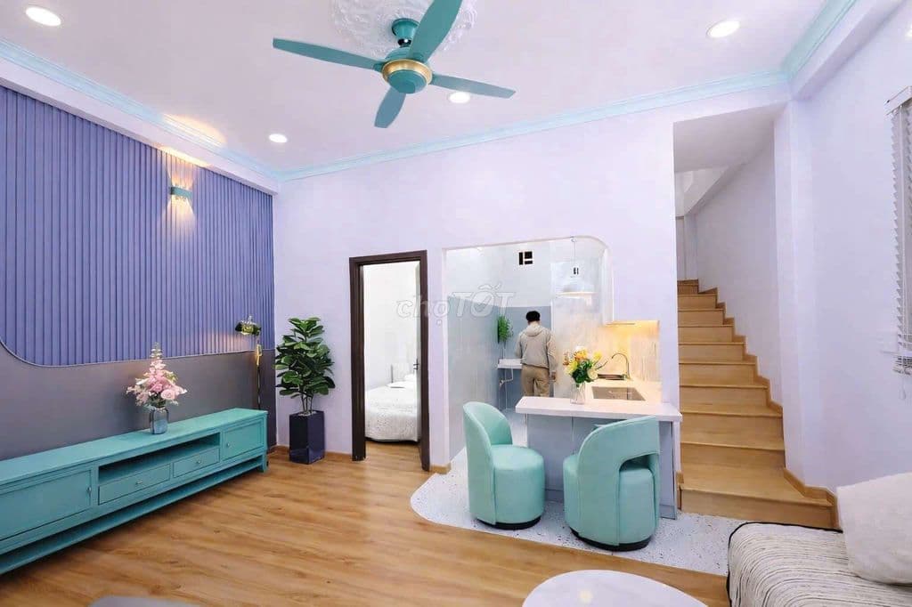 Ngay VinCom Nguyễn xí 36m² 3PN có PN Trệt Hẻm 3 gác Sát Mặt tiền - Ảnh 2