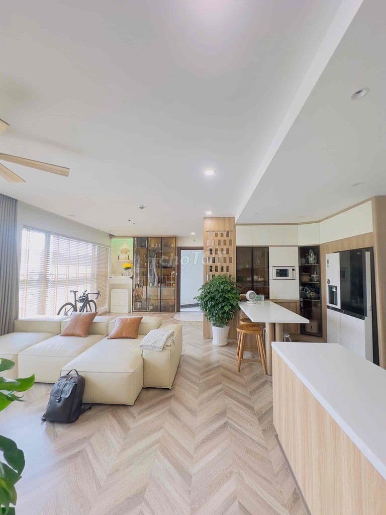 Diamond Brilliant 128m2 - 3pn 3wc. Bán căn hộ tâm huyết, thiết kế đẹp