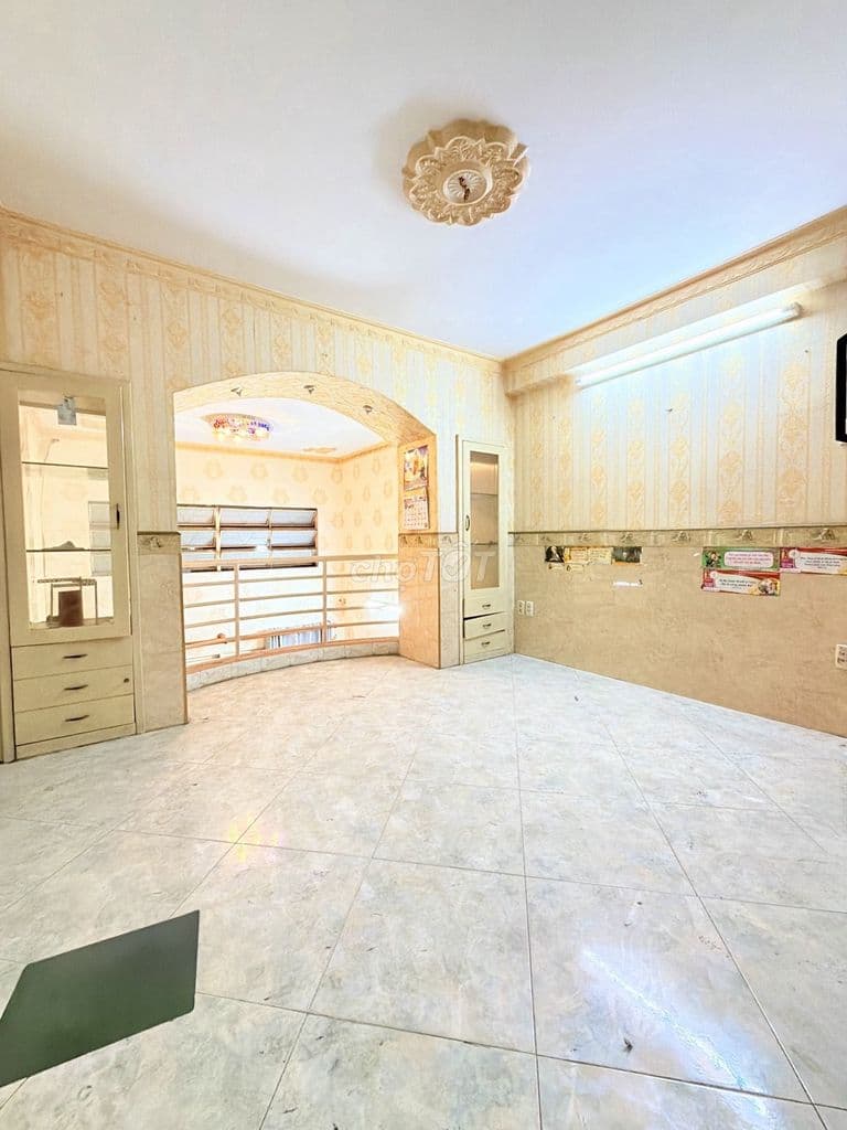 BÁN NHÀ BTCT HẺM ÔTÔ 8M LÊ VĂN SỸ QUẬN 3