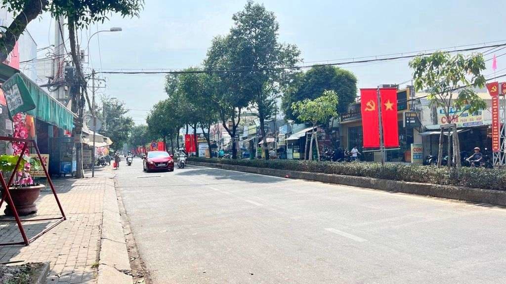 NHÀ CẤP 4 2 MẶT HẺM ĐỖ XUÂN HỢP PHƯỚC LONG B GIÁ NHỈNH 5 TỶ - Ảnh 3