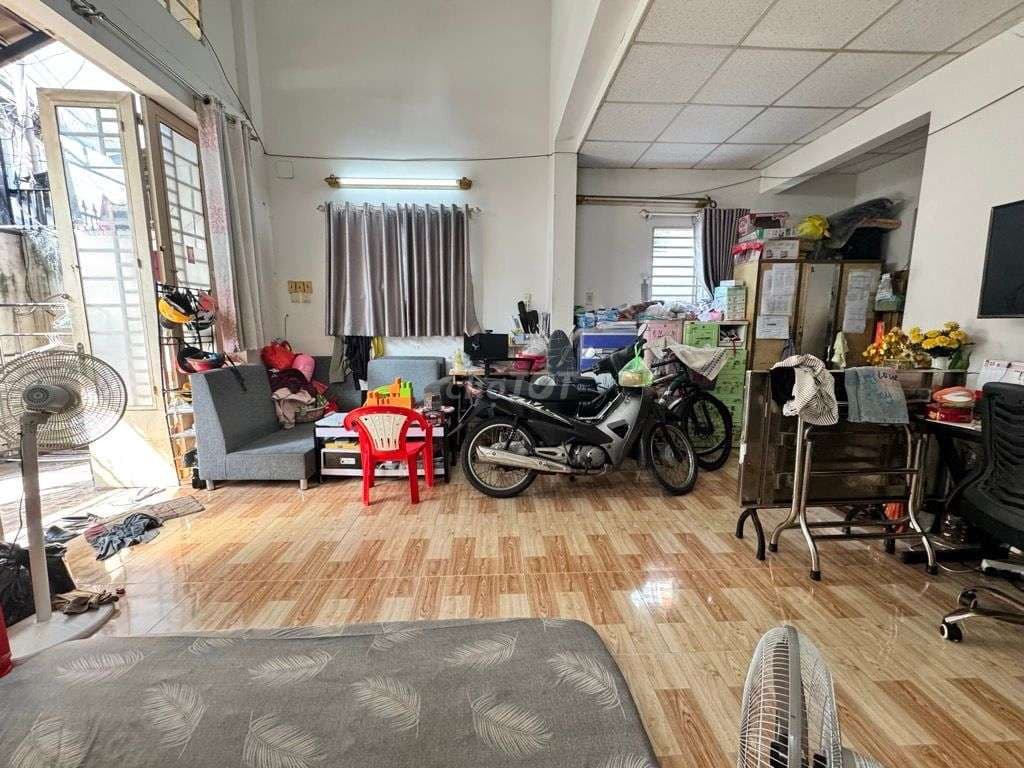 Hiếm,ngang 5m ngay Trung Tâm, 62m2 , sát mặt tiền,SHR,nhỉnh 5t