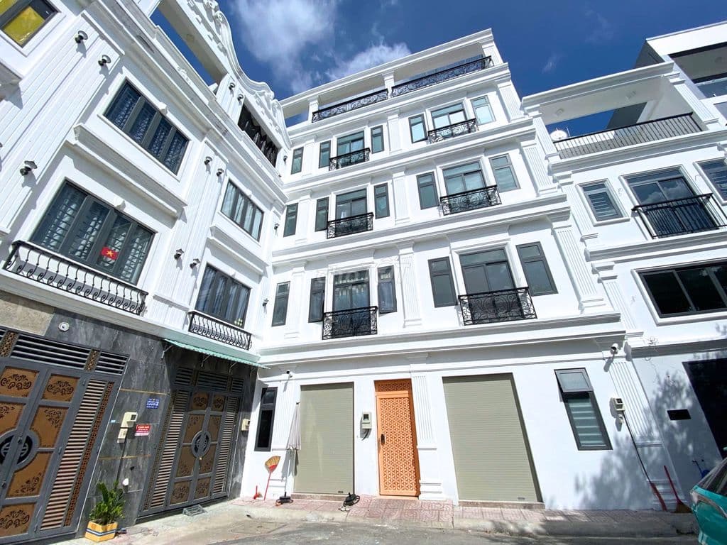 CHDV DT 175tr/tháng, 2 tỷ 1 /năm, Giá 20 tỷ 8 thương lượng !!! - Ảnh 2