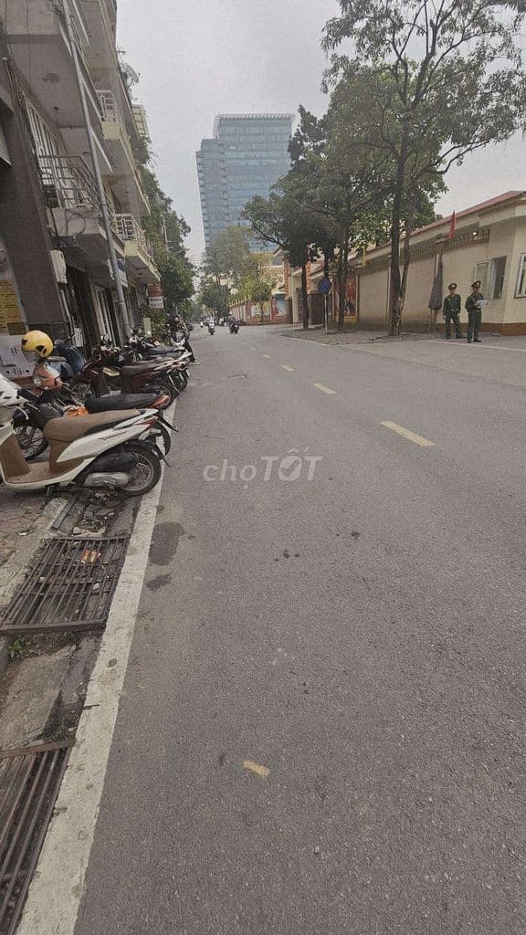 Tôi cần bán nhà mặt phố Hoàng Sâm, 7tầng thang máy. - Ảnh 3