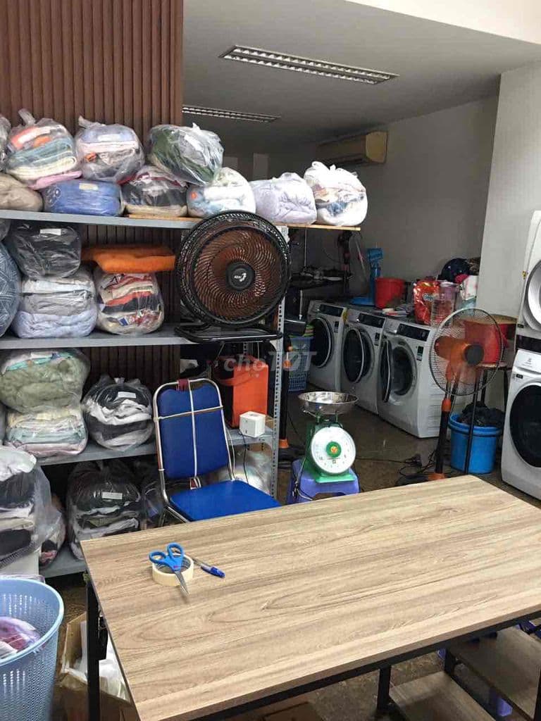 Sang nhượng tiệm giặt sấy - lượng khách từ trung bình cao - Ảnh 3