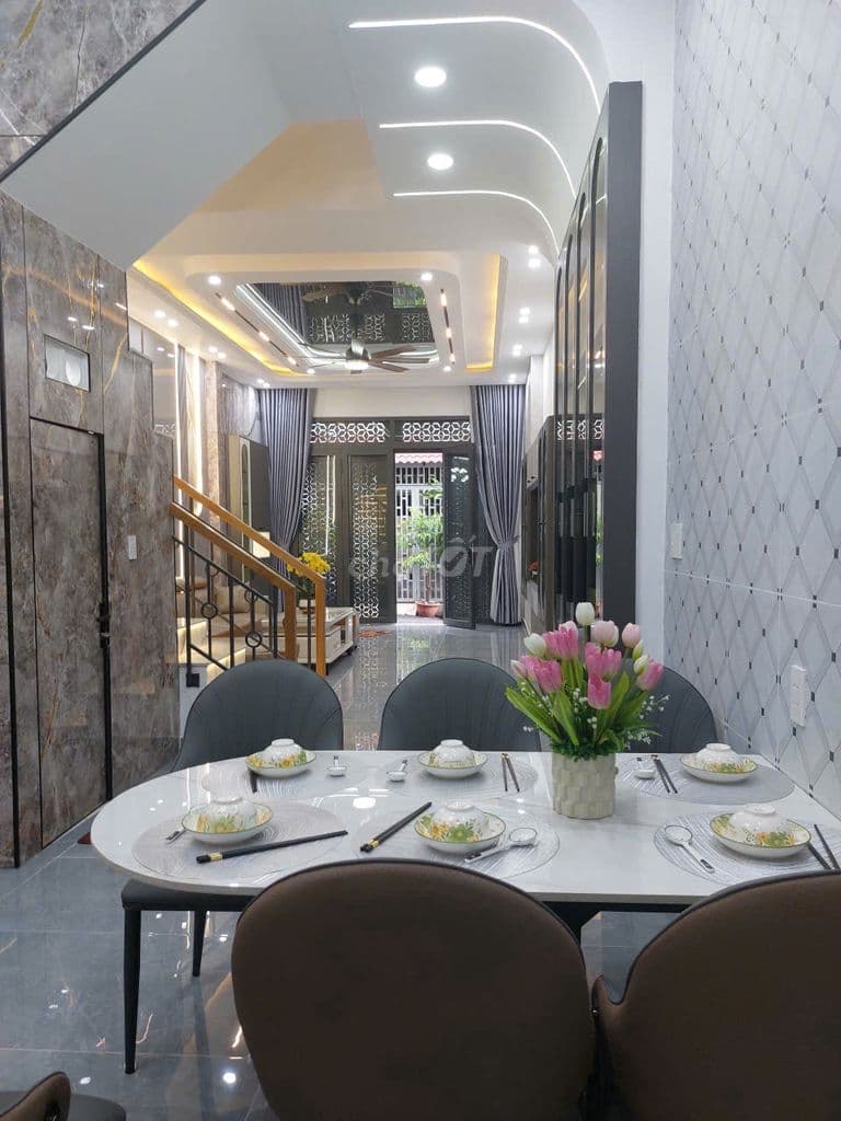 Hãy đến và cãm nhận căn nhà tại đường Huỳnh Văn Nghệ, p15 Tân Bình. - Ảnh 2