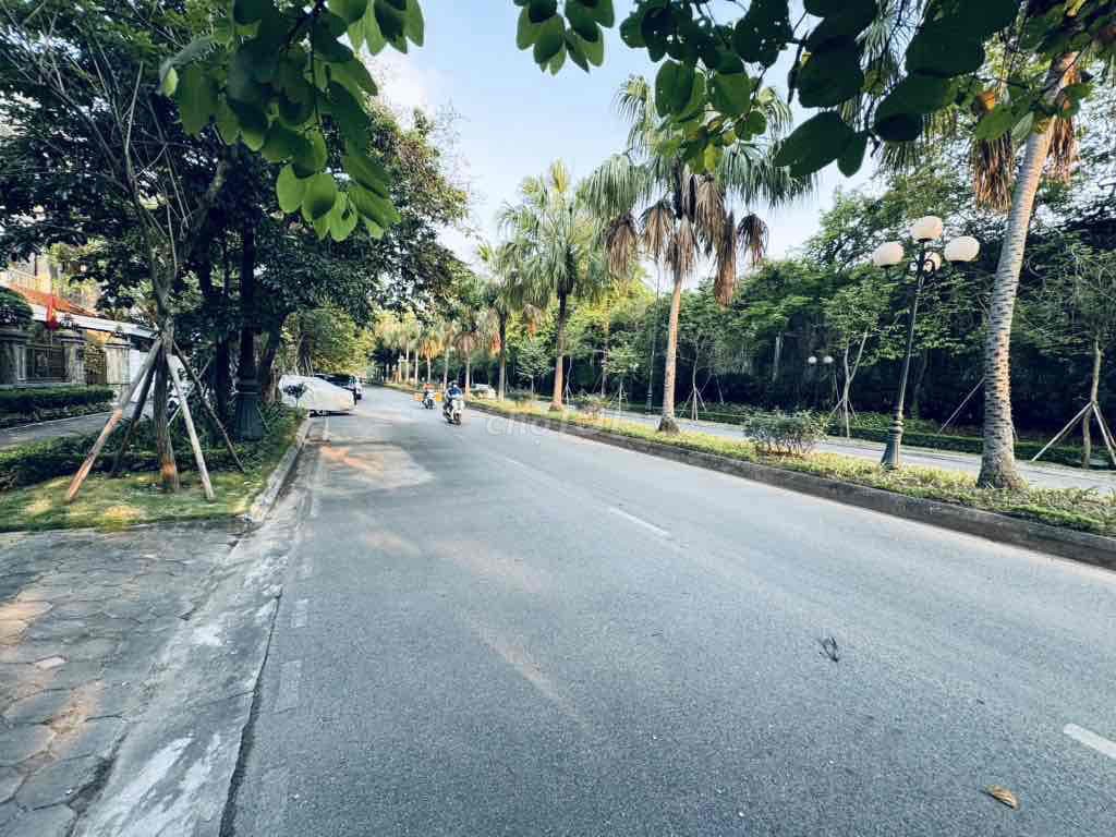 BIỆT THỰ CIPUTRA - VỊ TRÍ VIP, SANG TRỌNG VÀ ĐẲNG CÂP.