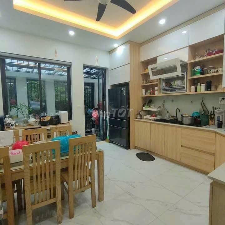 bán nhà 92m2 Trung Kính 4 tầng gara ô tô tránh - Ảnh 3
