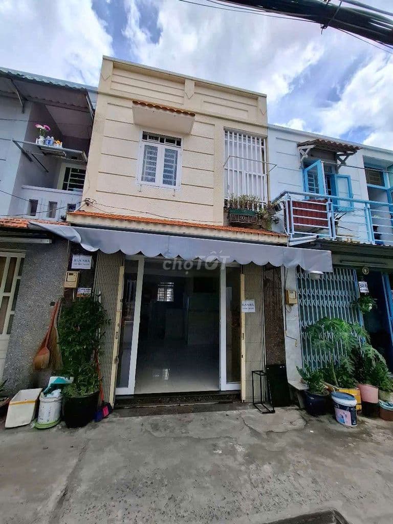 BÁN NHÀ