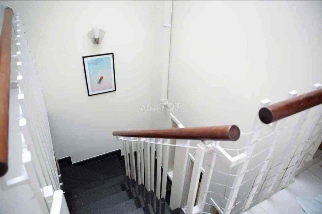 NHÀ 2 TẦNG 45M2 Giá 6,5 TL HXH thông Phan Văn Trị ra Nơ Trang Long - Ảnh 2
