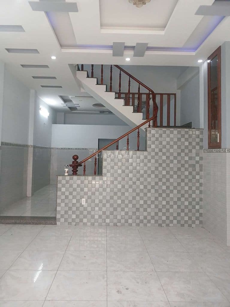 Nhà bán hẻm xe tải, 3 tầng BTCT-5m x 19m, đs10, giáp Aeon Tân Phú - Ảnh 3