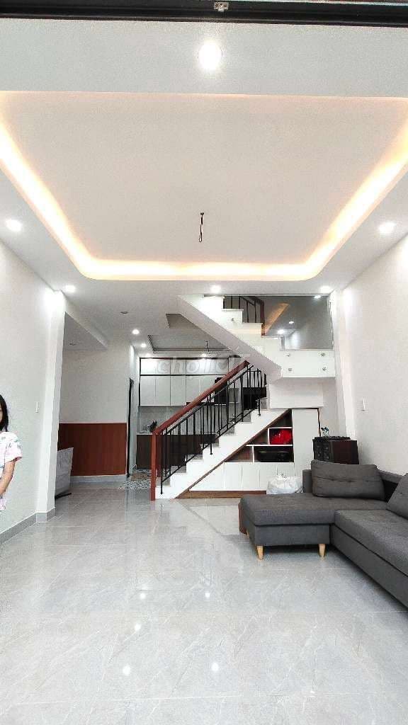 NHÀ MẶT TIỀN VỪA Ở VỪA KINH DOANH - DT. 41M2 - GIÁ 4.2TỶ - ĐƯỜNG SỐ 6 - Ảnh 2