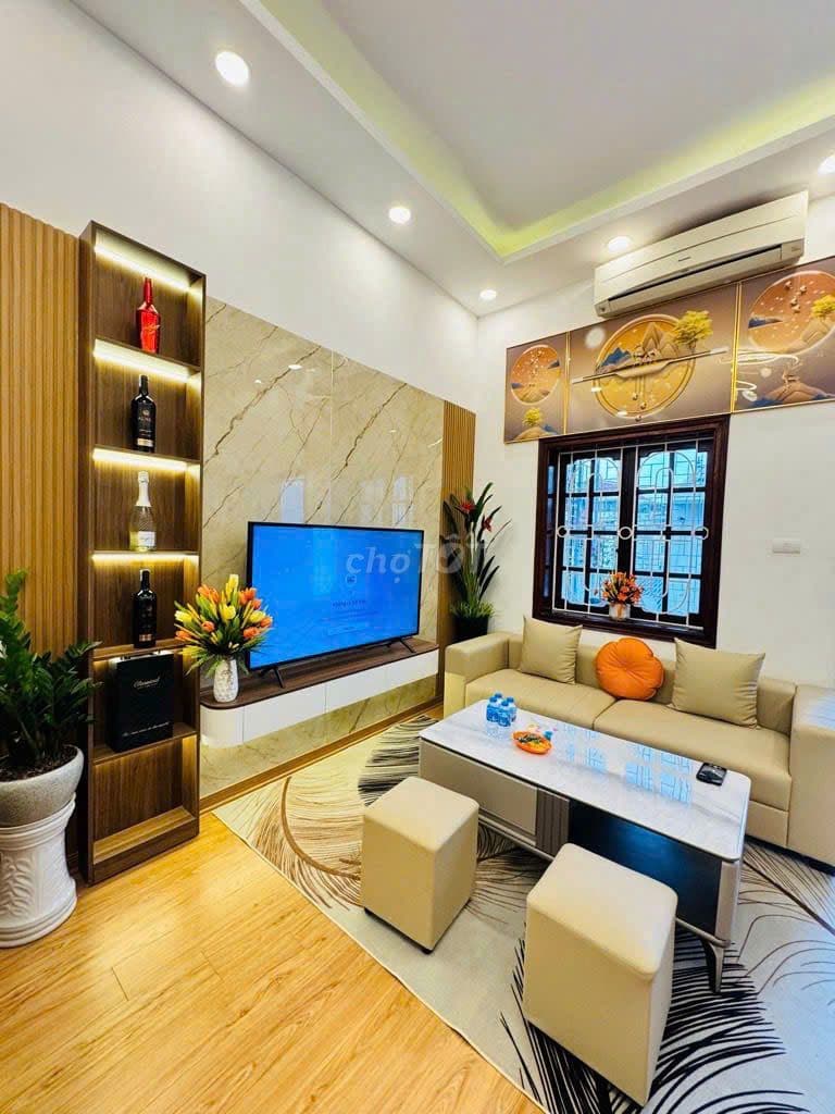 5 tỷ - CĂN TẬP THỂ ĐỐNG ĐA–GẦN CHÙA BỘC–TÂY SƠN–THÁI HÀ, SIÊU TIỆN ÍCH