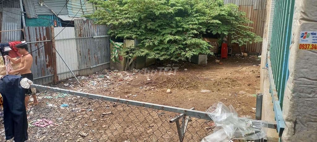 Minh can ban mieng dat nen - Ảnh 3