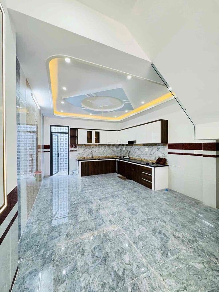 Nhà ngay trường ĐH TC Marketing, 4 tầng, xây mới, hẻm xe hơi 6m - Ảnh 2