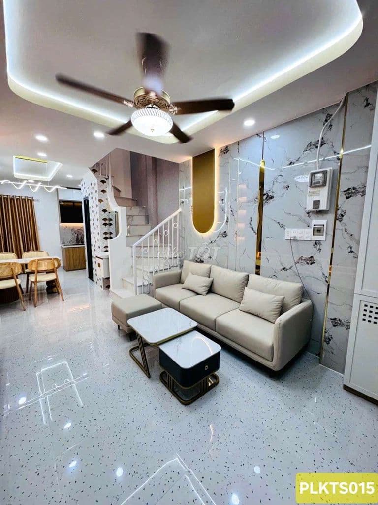 THÍCH QUẢNG ĐỨC CÁCH 2 CĂN RA MẶT TIỀN NGUYỄN THƯỢNG HIỀN NHỈNH 6 TỎI - Ảnh 2