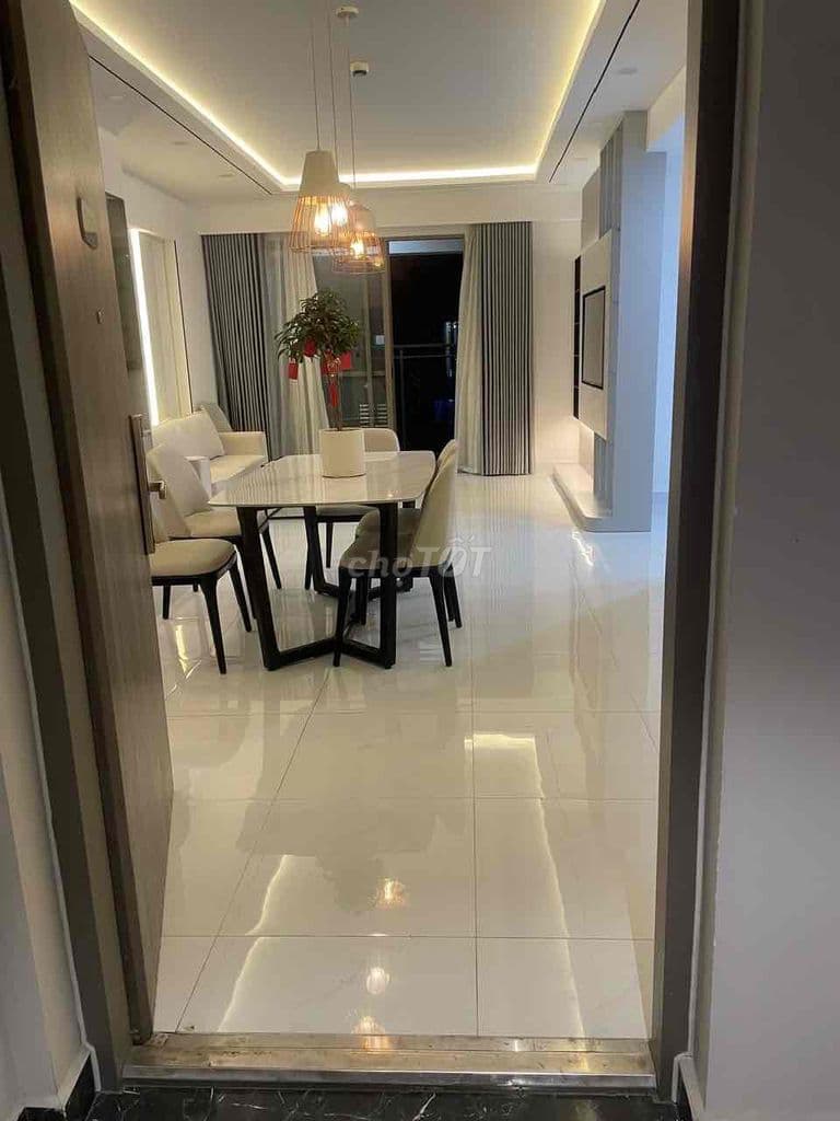 cần bán căn hộ góc