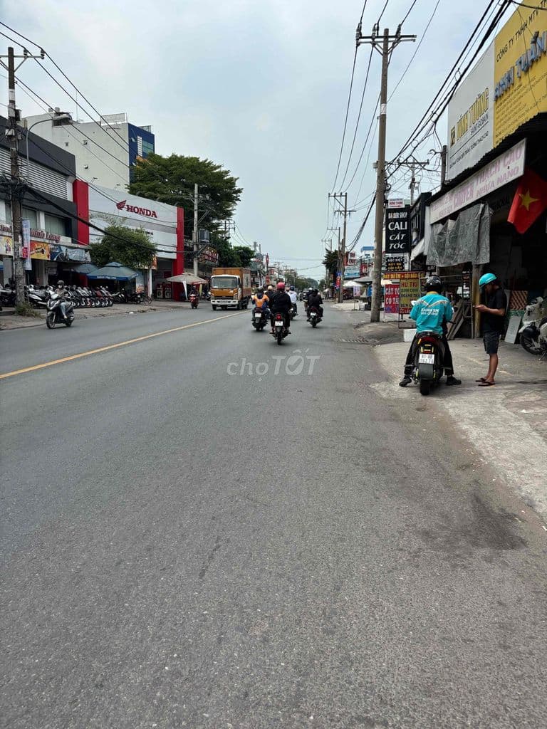 MẶT TIỀN KINH DOANH NGANG 6*18, CHỈ 4.X TỶ SÁT NGUYỄN ẢNH THỦ- Q12