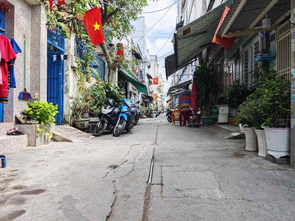 🌈🏠 NHÀ 2 TẦNG - Gần Chợ Bùi Văn Ba/ Khu Chế Xuất Tân Thuận