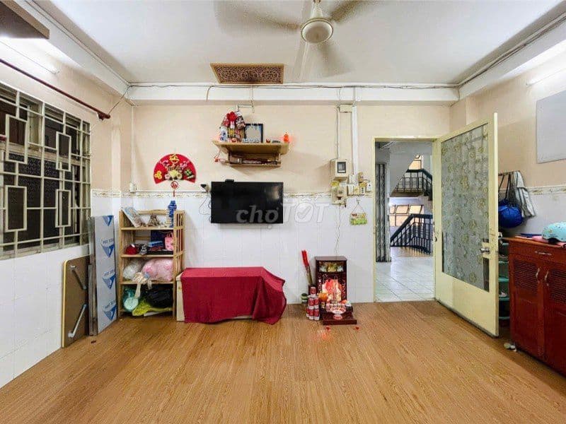 CHỈ 2.75 TỶ, CHUNG CƯ TẦNG 2 RỘNG 60M2, 2PN, SỔ HỒNG RIÊNG, QUẬN 10 - Ảnh 2