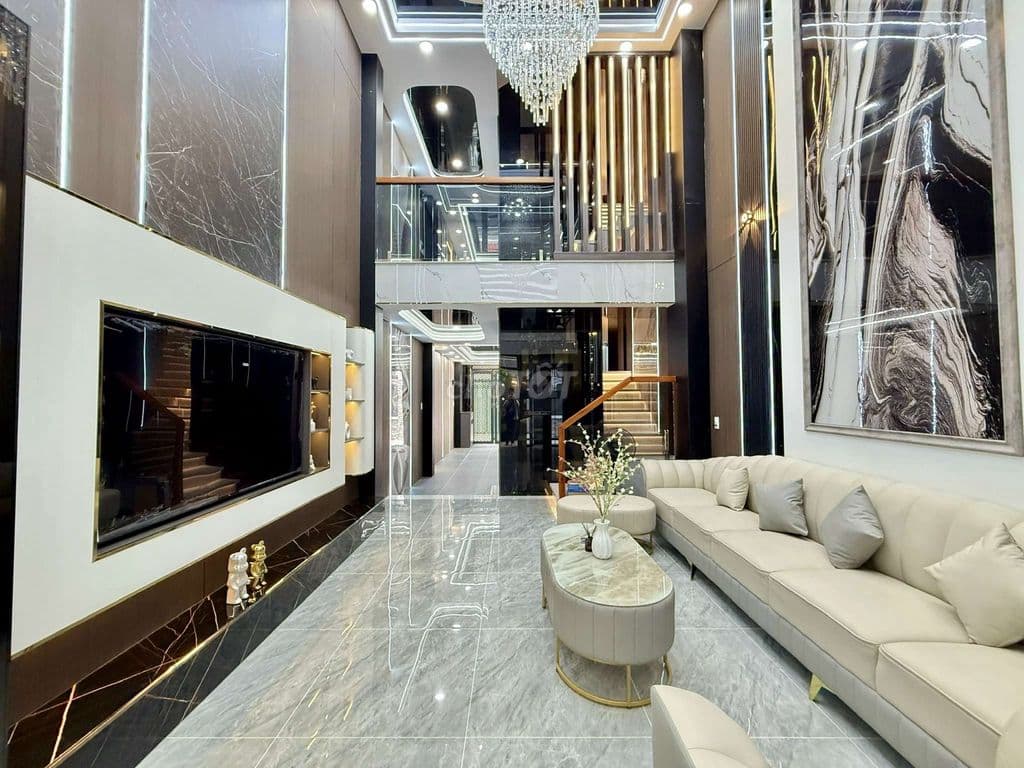 Siêu Phẩm 4 Tầng Có Thang Máy Nguyễn Văn Quá. Ngay Ngã tư Quang Trung - Ảnh 3
