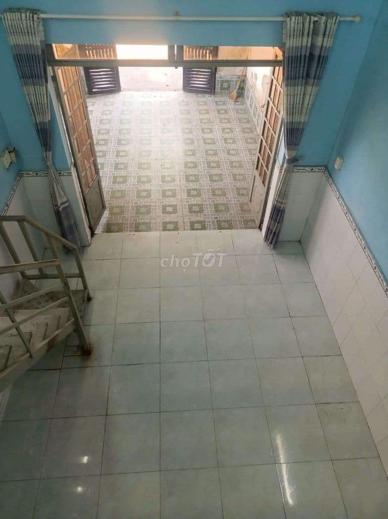 Nhà cấp 4 gác lửng, Mặt Tiền Thạnh Lộc 51 - Ảnh 3