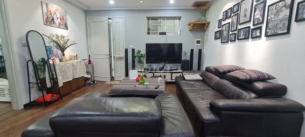 CHÍNH CHỦ GỬI BÁN CĂN CC KĐT VIỆT HƯNG-3PN-NỘI THẤT-SIÊU TIỆN ÍCH-107M